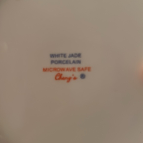 RARE! Cheng's White Jade Porcelain 3 Piece Nesting Floral Serving Bowls ๐บ - Picture 8 of 8